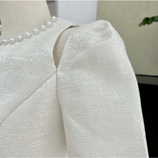 Đầm nữ cổ đính ngọc.