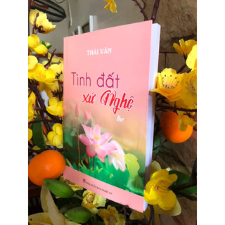 Sách thơ: "Tình đất xứ Nghệ"