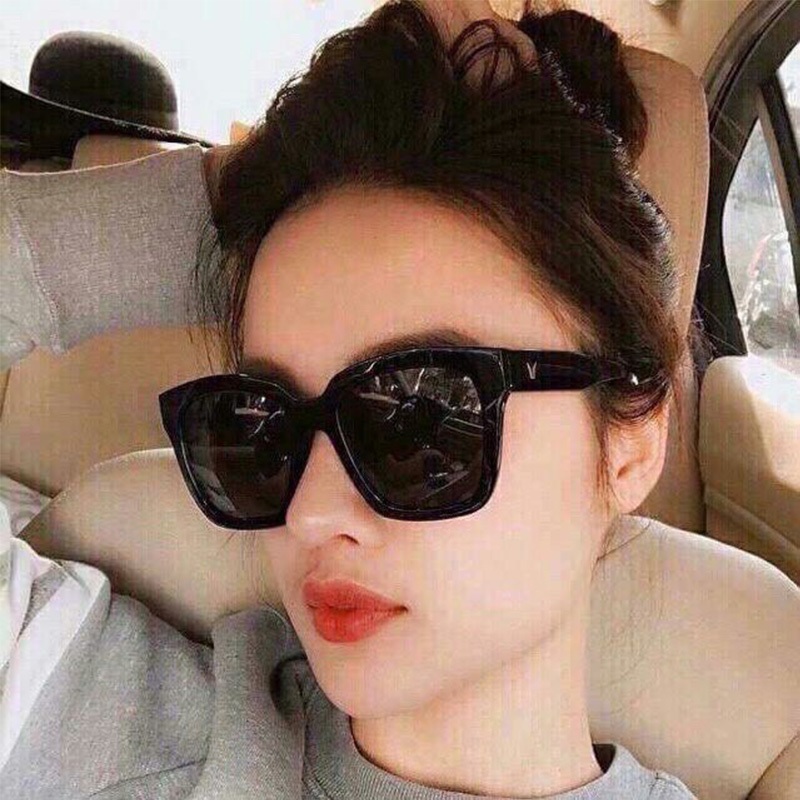 Kính râm chữ V thời trang nam nữ phong cách Retro Hàn Quốc sang chảnh chống tia UV 204