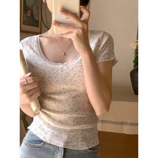 Áo Thun Hoa Nhí Cổ Chữ U Phối Ren Ngọt Ngào Mùa Hè Thời Trang Nữ