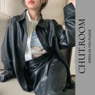 Áo khoác da đen Chut.Room cúc gài, unisex, dáng rộng cá tính dành cho nữ