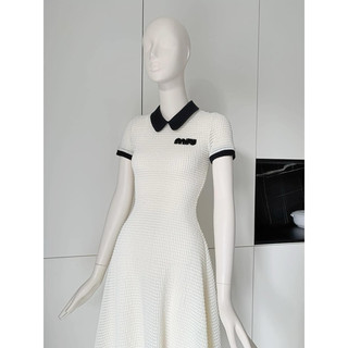 Váy Cổ Đức MiuMiu