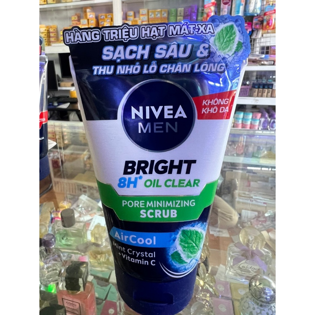 Sữa rửa mặt Nivea Men kiểm soát nhờn