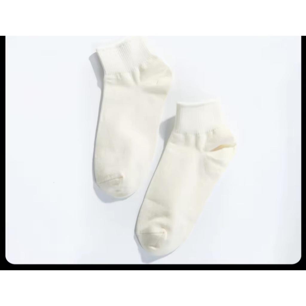 Vớ cổ ngắn cotton màu trắng kem iBasic