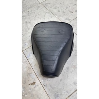 Yên xe CUB 92 theo xe, lắp như zin, hàng loại tốt, ép vân trên mặt