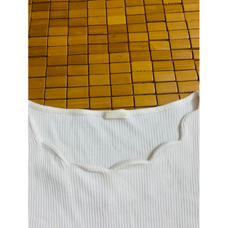 Áo ngắn tay GU size S 2hand