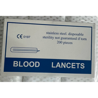 Kim chích lễ mụn 200 cây/hộp