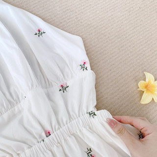 ĐẦM MIDI THÊU CỔ YẾM CỘT NƠ LƯNG