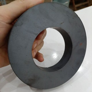 Nam châm Ferrite 120x20mm lỗ 60mm siêu mạnh hít sắt đinh vít siêu hiệu quả nam châm thí nghiệm