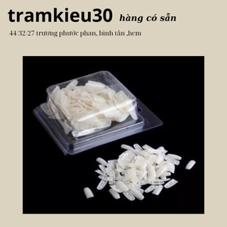 Móng giả có chân 40c/20k