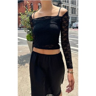 Áo ren tay dài màu đen roxy top Brandy Melville