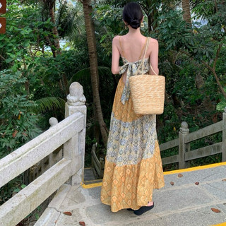 Váy đi biển cổ V họa tiết Boho