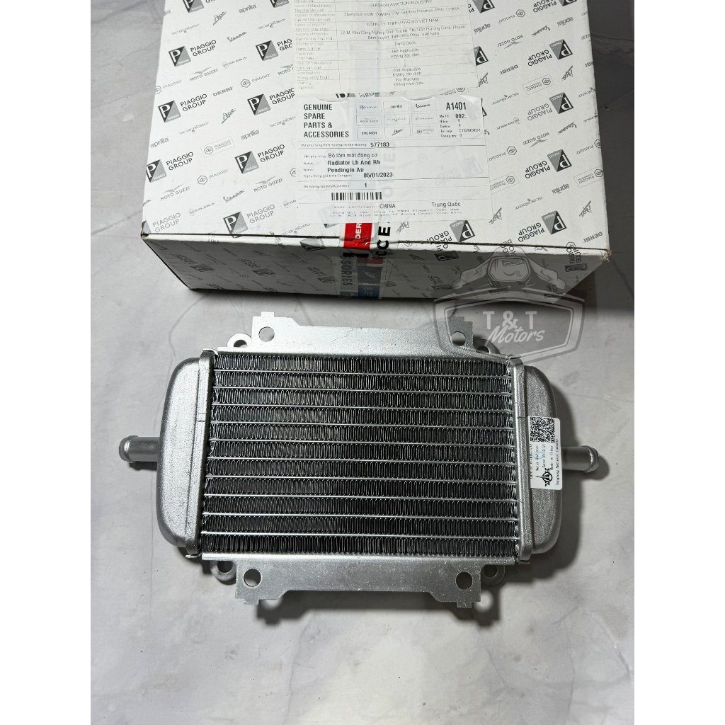 Két nước tản nhiêt Vespa GTS - GTV