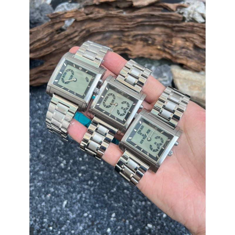 𝗙𝗢𝗦𝗦𝗜𝗟 𝗕𝗜𝗚 𝗧𝗜𝗖 “ 𝗦𝗲𝗰𝗼𝗻𝗱𝘀 𝗗𝗶𝗴𝗶𝘁𝗮𝗹 – White 𝗗𝗶𝗮𝗹 – Square “