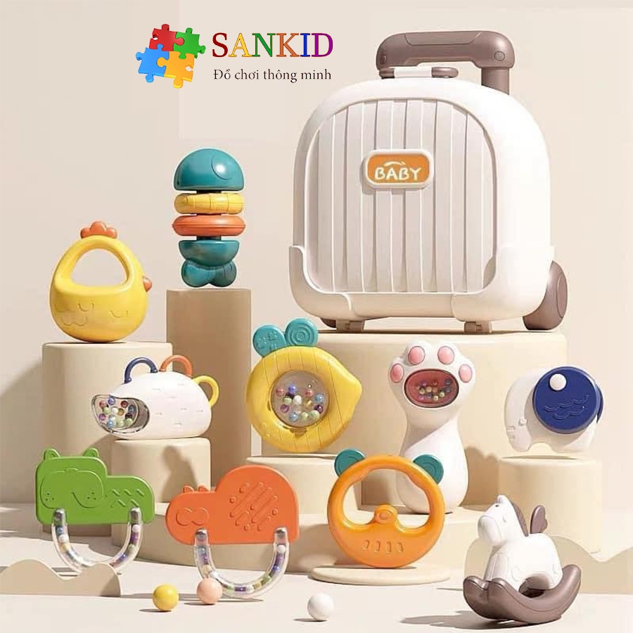 Bộ đồ chơi xúc xắc, gặm nướu 10 chi tiết Sankid có thể tiệt trùng cho bé sơ sinh kèm hộp đựng