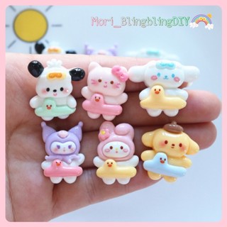 Phụ Kiện Charm Hình Sanrio Đeo Phao Vịt Dễ Thương