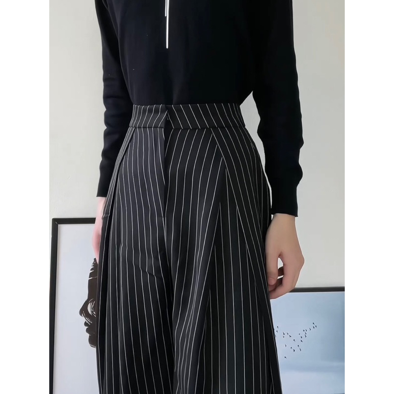 | HÌNH THẬT ĐỘC QUYỀN CUBEDLEMON | Quần ống siêu rộng ulzzang ly lệch phần lưng sọc | BigBuy360 - bigbuy360.vn