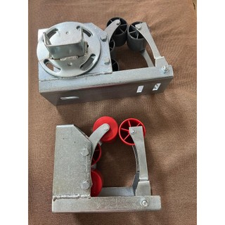 Hộp đỡ giữa bạt mái hiên, bạt cuốn