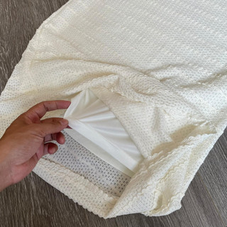 Đầm ren dài kem dự tiệc