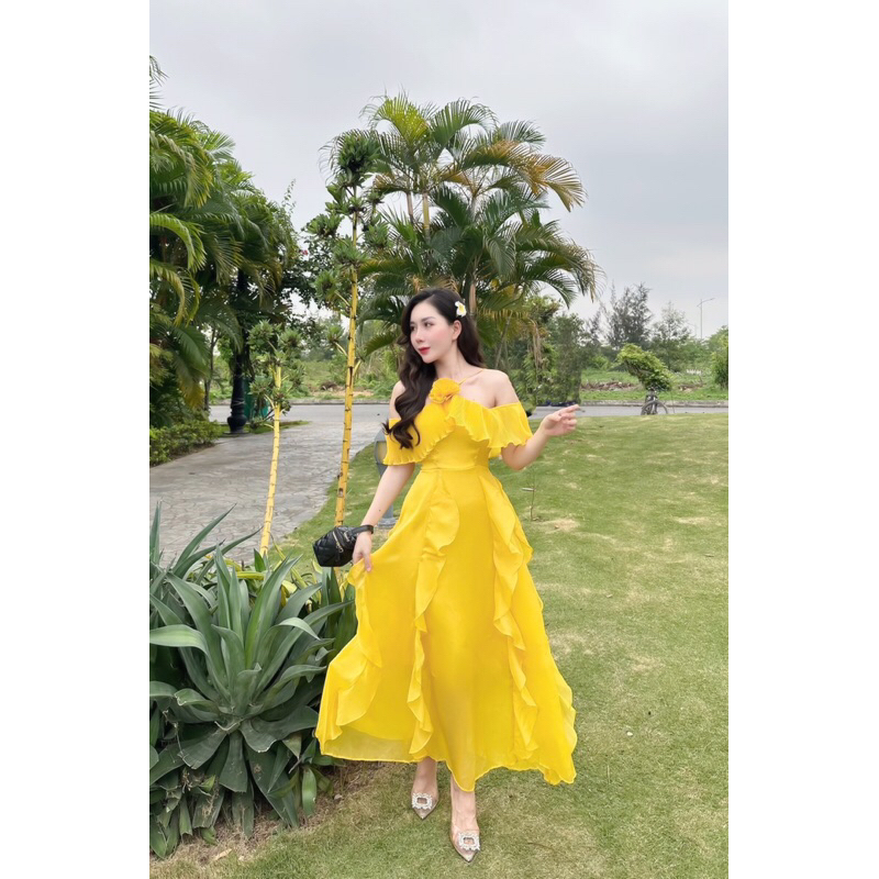 MAXXI TRỄ VAI CỔ HOA DÂY