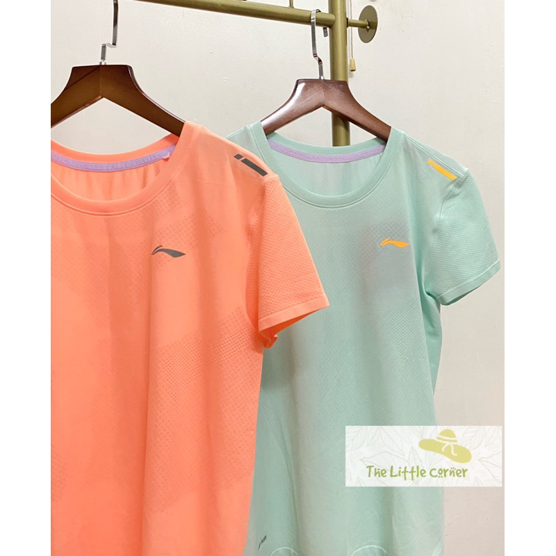 Áo thun thể thao nữ Lining ATSS382