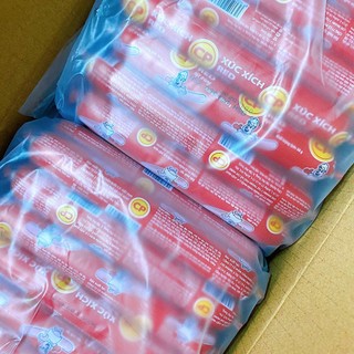 Xúc Xích CP Heo cao cấp - cây 60gram (25 cây/ bịch)