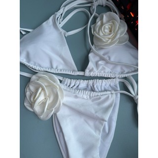 Bikini hoa trà 2 mảnh màu trắng