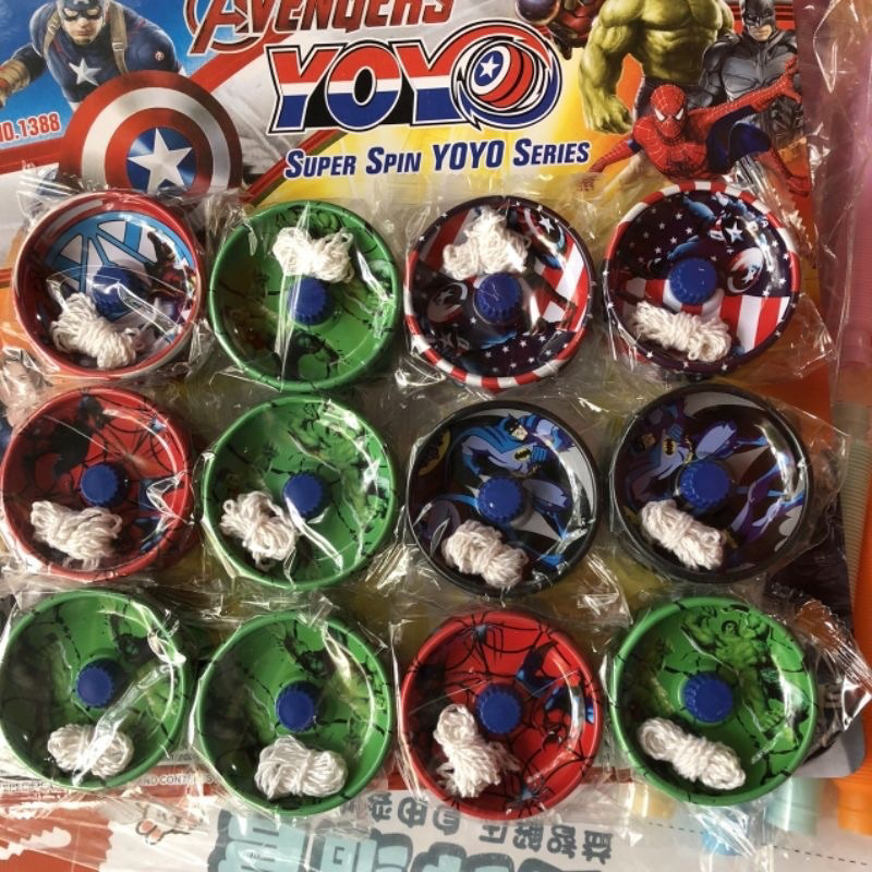yoyo sắt avenger có kèm dây ( vỉ 12 con)