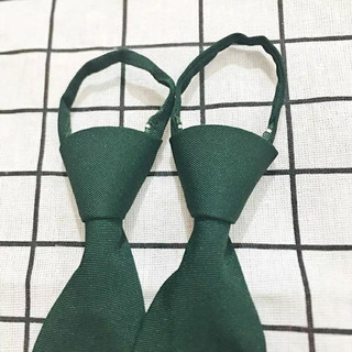 Cà vạt nam thắt sẵn