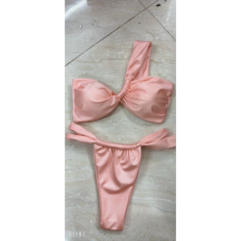 Bikini Lệch Vai BK1 2024 – Thời Trang Bãi Biển Hè 2024 | BigBuy360 - bigbuy360.vn