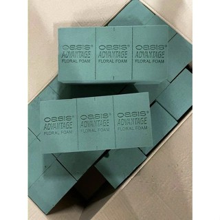 [ Free Ship ] Sỉ Thùng Xốp Cắm Hoa Oasis , Mút Cắm Hoa Tươi , Giữ Nước Lâu Hàng Loại 1