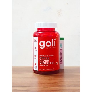 Date 1/25 - kẹo dẻo giấm táo giảm cân goli apple cider vinegar chai 60 viên mỹ