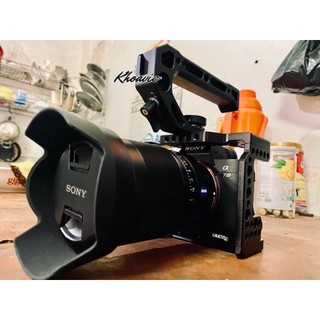Top Handle with 3/8" ARRI