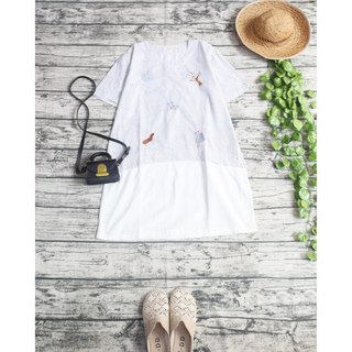 Váy châm bi nhỏ họa tiết thêu