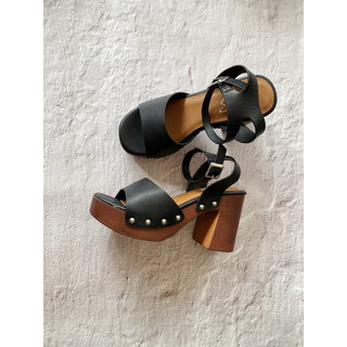 Giày sandal gót trụ viền đinh tán xuất TâyBanNha