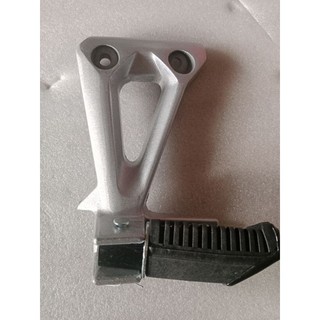 Cao su gác chân, giá để chân sau wave s110,rsx110, blade 110, wave 2017-2023