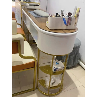 Bàn làm nail phong cách bắc âu