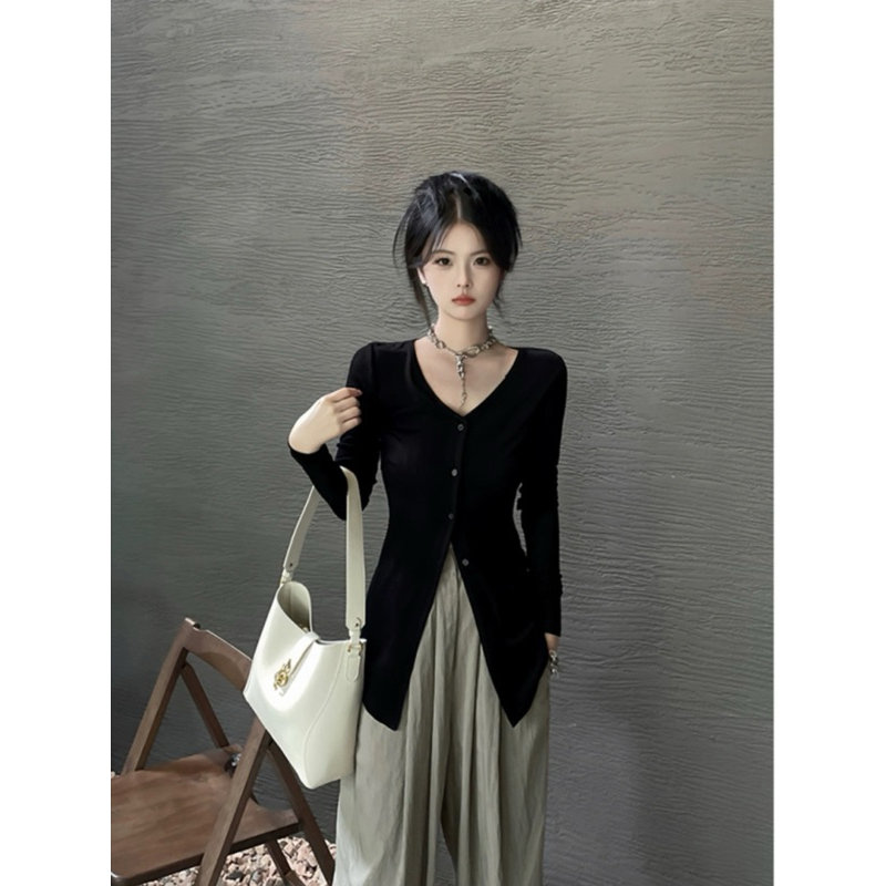 Áo cổ V dài tay vải thun tăm lạnh (A226) | BigBuy360 - bigbuy360.vn