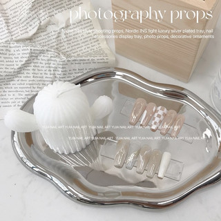 Khay inox bạc decor chụp ảnh nail