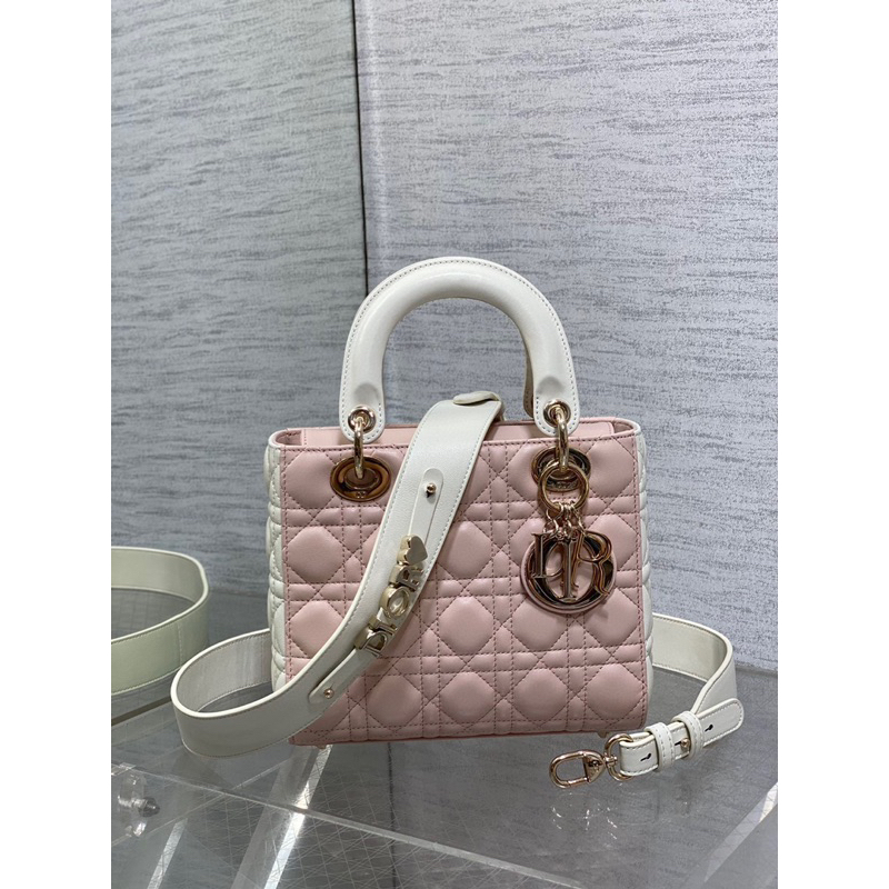 Túi xách Dior lady bản phối màu hồng trắng size 24 cm. Túi da thật mềm mại bản 1:1
