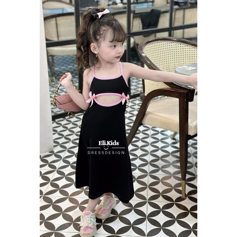 Đầm 2  dây thiết kế khoét eo cho bé
