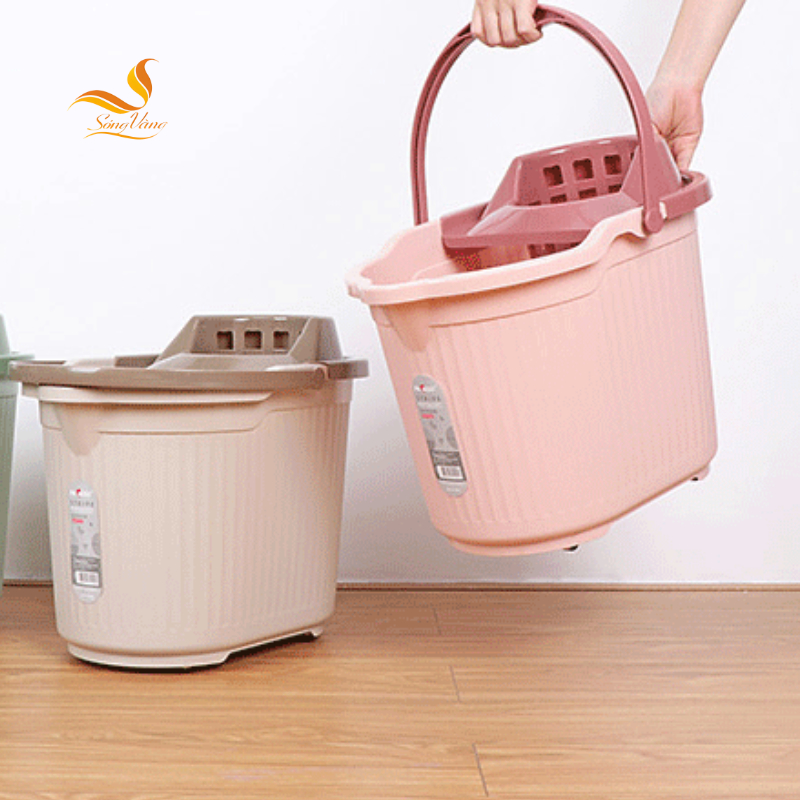 Xô vắt móp đẹp có bánh xe
