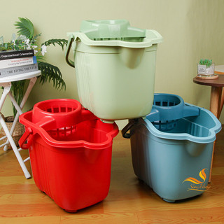 Xô vắt móp đẹp có bánh xe
