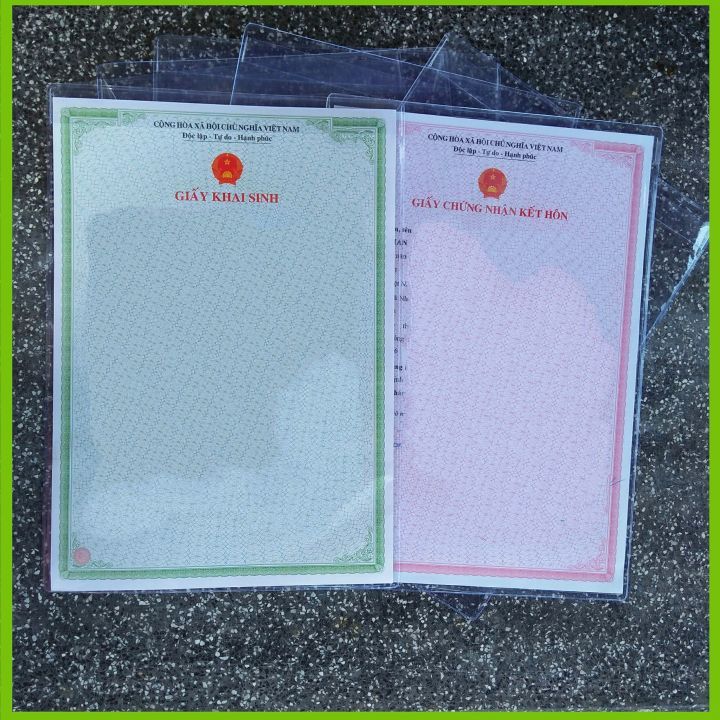1 CÁI VỎ BỌC GIẤY ĐĂNG KÝ KẾT HÔN / GIẤY KHAI SINH / GIẤY TỜ KHỔ A4