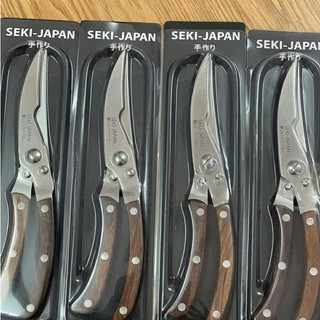 KÉO CẮT GÀ SEKI JAPAN