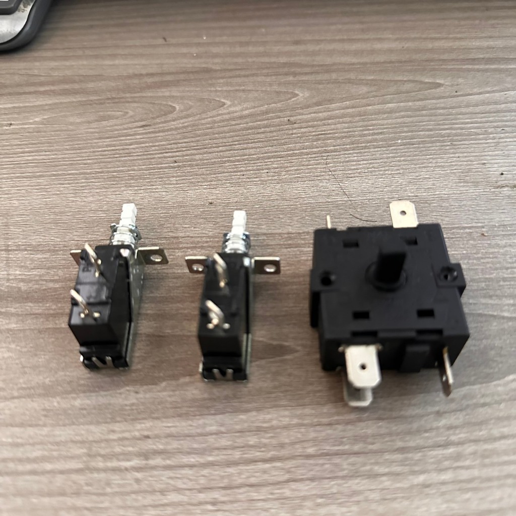 Bộ 3 công tắc quạt điều hòa - Bộ 3 số quạt hơi nước ( hàng theo máy - LOẠI TỐT - KHÔNG CÓ NÚM )