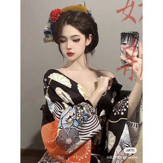 Trang phục kimono đen cam siêu ngầu