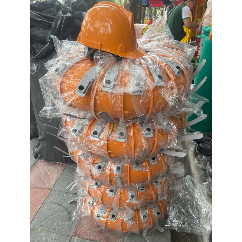 Mũ bảo hộ lao động công nhân Dũng Phong