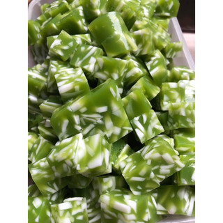 Chè dừa non lá dứa