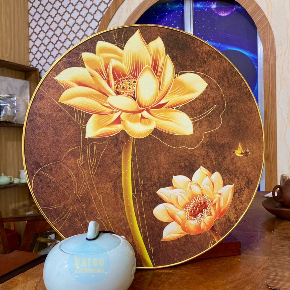 Tranh Hoa Sen Canvas Hình Tròn Nghệ Thuật. In Công Nghệ UV. Tranh Hoa Sen Tròn Trang Trí Nội Thất